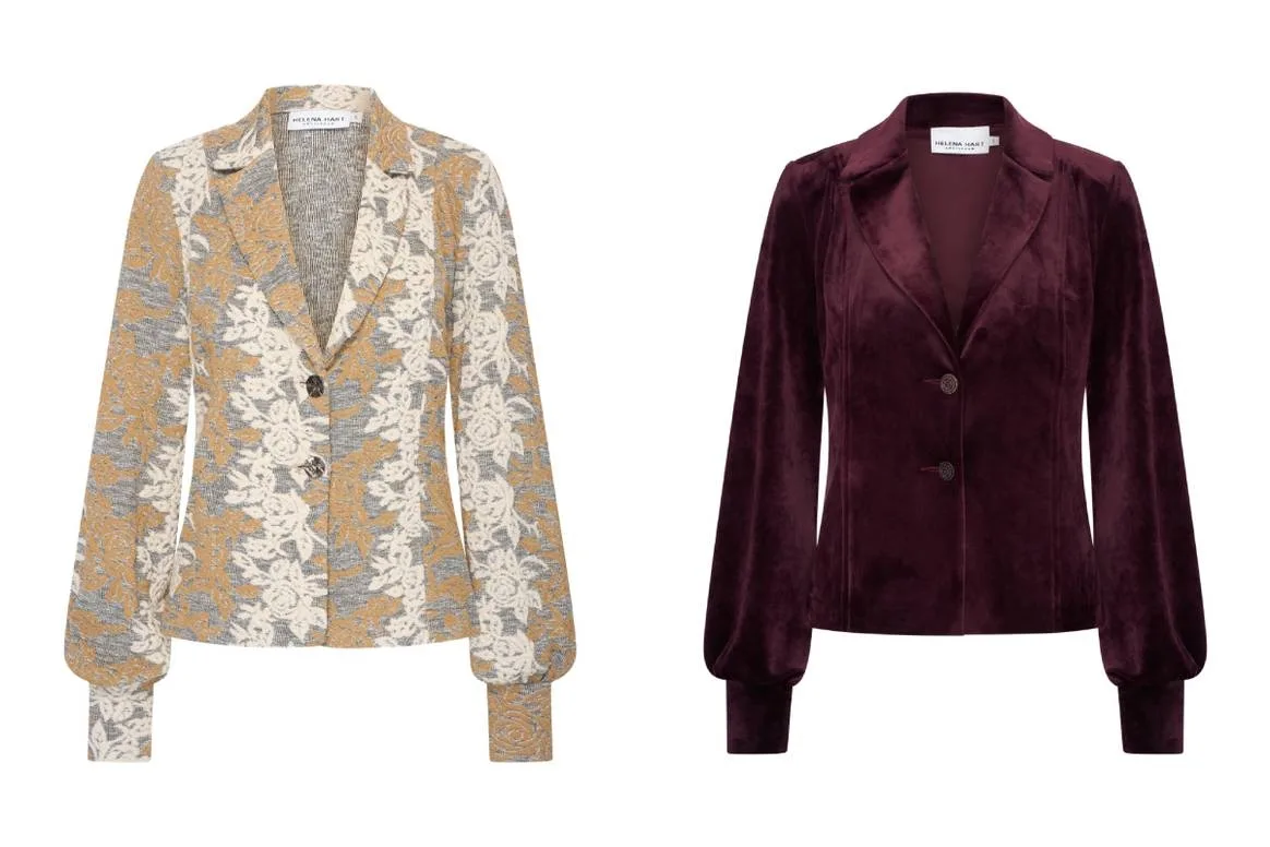 Blazer Lora Fleur in Camel en Blazer Lora Velours Burgundy.